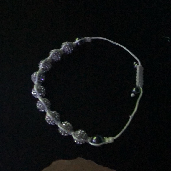 Adjustable Silver Sparkling Bracelet - Picture 3 of 7